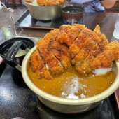 Món cơm cà ri gà katsu ở trạm dừng chân gây “sốt” vì nặng 2kg